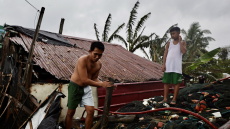 Φιλιππίνες: 3 νεκροί μετά το πέρασμα της τροπικής καταιγίδας Μπουαλόι - 400.000 κάτοικοι απομακρύνθηκαν από τις εστίες τους