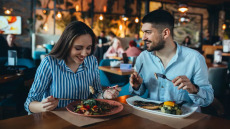 Διαβήτης: Επιλέξτε έξυπνα την ώρα του βραδινού και ρυθμίστε το σάκχαρο
