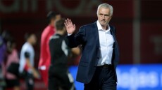 Δεν σεβάστηκαν τον αναμορφωτή της ομάδας τους οι οπαδοί της Πόρτο - «Ο  Μουρίνιο είναι ομοφυλόφιλος», φώναζαν στο ματς με την Ρίο Άβε