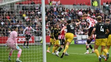 Αδιόρθωτη Γιουνάιτεντ, ηττήθηκε 3-1 από τη Μπρέντφορντ στο Λονδίνο και είναι 13η!  - Δείτε τα γκολ