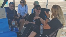 Σταματά την απεργία πείνας ο Δημήτρης Οικονομόπουλος, που συμπαραστεκόταν στον Πάνο Ρούτσι