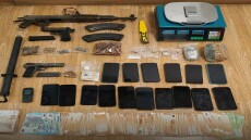 Εξαρθρώθηκε εγκληματική οργάνωση ναρκωτικών με κέρδη 8 εκατ. ευρώ - Κατασχέθηκε ένας τόνος κάνναβης και βαρύς οπλισμός
