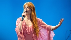 Η Φλόρενς Γουέλς των «Florence and the Machine» αποκάλυψε ότι παραλίγο να πεθάνει από εξωμήτρια κύηση