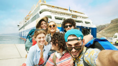 Τώρα είναι η καλύτερη εποχή για αποδράσεις στα ελληνικά νησιά