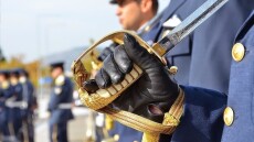 Σώματα Ασφαλείας και στρατιωτικοί: Ερχεται πάνω από ένας μισθός στην τσέπη