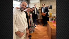 Ευχές στον εορτάζοντα Κυριάκο Πιερρακάκη από τους συνεργάτες του