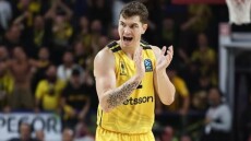 Βενέτσια - Άρης 81-85: Έφυγε με το διπλό στην πρεμιέρα του στο Euro Cup - Βίντεο