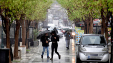 Καιρός - Κολυδάς: Έρχονται δύο διαδοχικά κύματα κακοκαιρίας με βροχές και καταιγίδες, επηρεάζεται και η Αττική από την Κυριακή