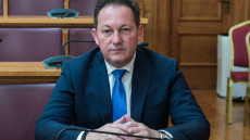 Πέτσας: Δεν θα ψηφίσω όλες τις άρσεις ασυλίας για τους βουλευτές της ΝΔ