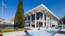 Το shutdown στις ΗΠΑ «πάγωσε» και το Facebook της αμερικανικής πρεσβείας στην Αθήνα