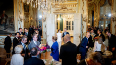 Το εντυπωσιακό δείπνο από τον Δανό βασιλιά στους ηγέτες της ΕΕ - Οι κομψές παρουσίες στο παλάτι και το μενού