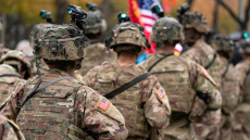 Ζητούμενο το «ήθος του πολεμιστή» για τον στρατό στις ΗΠΑ: Ζυγαριές, ξυριστικές μηχανές και ρήτρες στη MAGA εποχή
