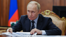 Το «χαρέμι» του Πούτιν: Η καθαρίστρια των 78 εκατομμυρίων, η Ολυμπιονίκης ερωμένη και οι αποκαλύψεις για τη μυστική ζωή του