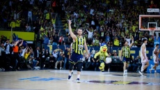 Euroleague: Άνετη πρεμιέρα για την Φενέρ κόντρα στην Παρί - Έκπληξη η Ζαλγκίρις στο Μονακό, διπλό και η Βαλένθια - Βίντεο