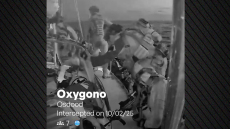 Η στιγμή που ο ισραηλινός στρατός κάνει ρεσάλτο στο ελληνικό «Οξυγόνο» - Αναχαιτίστηκαν άλλα 31 σκάφη του στολίσκου προς τη Γάζα