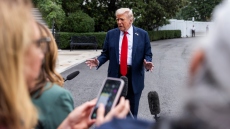 Ο Τραμπ προειδοποιεί για τις οδυνηρές συνέπειες της δημοσιονομικής παράλυσης στις ΗΠΑ: «Θα γίνουν απολύσεις» 