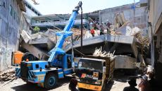 Ινδονησία: Φόβοι για δεκάδες νεκρούς στο σχολείο που κατέρρευσε