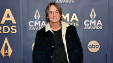 Ο Κιθ Έρμπαν εμφανίστηκε χωρίς τη βέρα του μετά την είδηση χωρισμού με τη Νικόλ Κίντμαν
