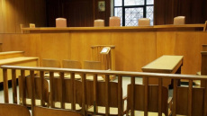 Ποινική δίωξη σε βαθμό πλημμελήματος στον 27χρονο Αιγύπτιο που έκανε ναρκωτικά μπροστά στην ενός έτους κόρη του