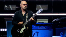 Oasis: Ο κιθαρίστας Πολ Άρθερς ανακοίνωσε ότι διαγνώστηκε με καρκίνο του προστάτη
