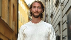 Λόνι Μπεζανσόν: Ο άνθρωπος που κυνηγά τις απάτες στα επιστημονικά άρθρα