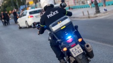 Άγρια συμπλοκή ανηλίκων στο κέντρο της Λαμίας - Έσυραν κοπέλα από τα μαλλιά