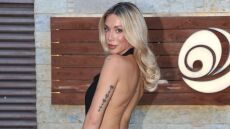 Η Γαρυφαλλιά Καληφώνη έπιασε την ανθοδέσμη στον γάμο του Γιώργου Λιβάνη και της Ανδρομάχης - Δείτε βίντεο