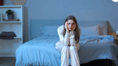 Οι διαταραχές του ύπνου απειλούν τον εγκέφαλό μας – Τι δείχνει μεγάλη μελέτη του ΕΚΠΑ
