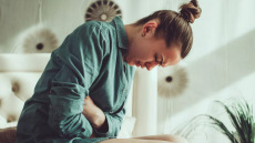 Προεμμηνορροϊκές διαταραχές: Η αθέατη μάχη των γυναικών – Πώς επηρεάζεται η ζωή τους