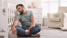 Πρώτη φορά πατέρας; Γιατί είναι ζωτικής σημασίας να θωρακίσετε την ψυχική σας υγεία
