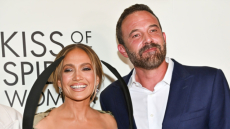 Τζένιφερ Λόπεζ και Μπεν Άφλεκ φωτογραφήθηκαν μαζί στο κόκκινο χαλί μετά το διαζύγιό τους