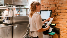 Δείτε τις περιοχές με τα υψηλότερα και τα χαμηλότερα ποσοστά φοροδιαφυγής - Εστιατόριο στην Κρήτη έκρυψε 18.500 αποδείξεις