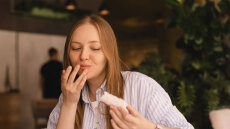 Μπορεί η «διατροφή Ozempic» να οδηγήσει σε απώλεια κιλών; Η φυσική απάντηση στα φάρμακα κατά της παχυσαρκίας