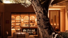 Patio: Η μισελενάτη κουζίνα του Παναγιώτη Γιακαλή συνεχίζει να γράφει το δικό της γαστρονομικό σενάριο