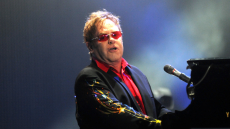 Ο Έλτον Τζον θα εμφανιστεί στη σκηνή της τελετής στο «Rock and Roll Hall of Fame»
