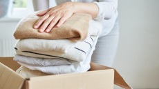 Δωρίζουμε τα παλιά μας ρούχα και γινόμαστε δύναμη θετικής αλλαγής για το περιβάλλον και την κοινωνία