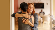 «Η κλωστή που μας ενώνει»: Ανοιχτή δράση για την ψυχική υγεία στον Πειραιά
