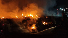 Υπό έλεγχο η φωτιά σε υπαίθριο χώρο με λάστιχα και σκραπ στον Ασπρόπυργο – Ακούστηκαν εκρήξεις, δείτε βίντεο