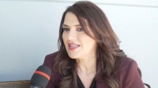 Κατερίνα Ζαρίφη: Μου λείπουν πάρα πολύ οι στιγμές με τον πατέρα μου, μου λείπει αυτό το «είμαι εγώ εδώ, μη φοβάσαι»