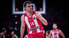 MVP της αγωνιστικής για 15η φορά  στη Euroleague o Βεζένκοφ - Κυνηγά  Λάρκιν και Ντε Κολό για το ρεκόρ