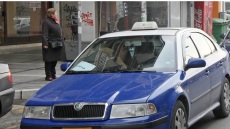 Τρόμος για οδηγό ταξί στη Θεσσαλονίκη: 35χρονος τον λήστεψε απειλώντας τον με σύριγγα