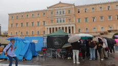 Μητσοτάκης: Στο υπουργείο Άμυνας η προστασία του Αγνώστου Στρατιώτη - Πρέπει να διαφυλάξουμε τον χαρακτήρα του μνημείου