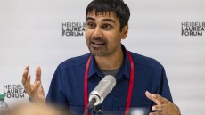 Σβέτακ Πατέλ: Ο επιστήμονας που έκανε την κάμερα του κινητού ιατρικό εργαλείο