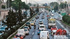 Κίνηση στους δρόμους: Μποτιλιάρισμα και τροχαίο στον Κηφισό, 20λεπτες καθυστερήσεις στην Αττική Οδό