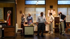 «Ανεξάρτητα Κράτη»: Η νεοελληνική δραματουργία στα καλύτερά της 