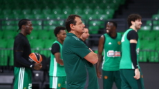 Αταμάν: «Δε γίνεται να χρησιμοποιώ 12 παίκτες σε κάθε παιχνίδι, ο Ναν νιώθει καλά και θα παίξει»