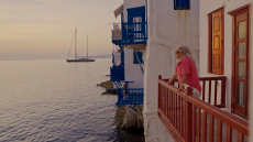 Super Paradise, the Story of Mykonos: Από την ένδεια της μεταπολεμικής περιόδου στον μαζικό τουρισμό του σήμερα