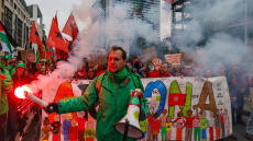 Γενική απεργία στο Βέλγιο καθήλωσε εκατοντάδες πτήσεις - Διαδηλώσεις κατά των μέτρων λιτότητας