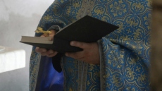 Ιερέας εξαπάτησε ηλικιωμένο στην Καβάλα - Του πήρε 259.000 ευρώ και έκανε ανακαίνιση στο σπίτι του