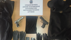 Συνελήφθησαν δύο 16χρονοι που λήστευαν περίπτερα με την απειλή όπλου στα νότια προάστια